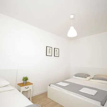 Dado Apartment