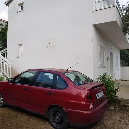 Dado Apartment