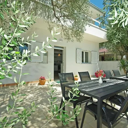 Dado Apartment Zaostrog